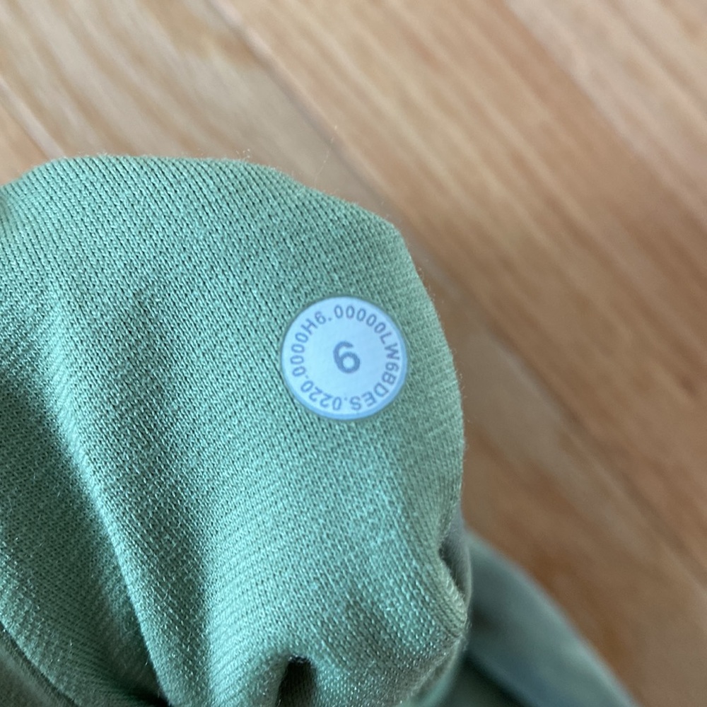 Lululemon Align Olive Tie-Dye Capri Leggings - Picture 6 of 8